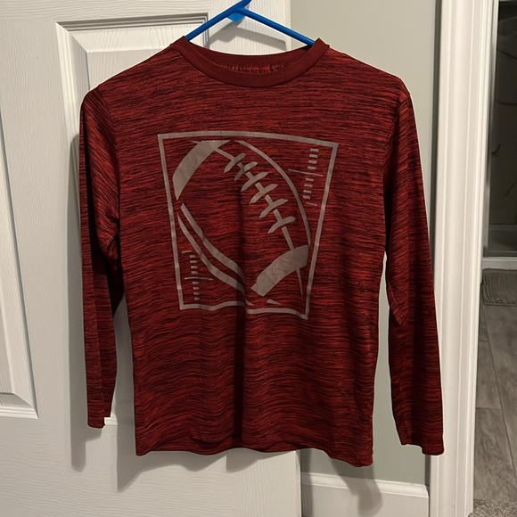 BOGO Free Long Sleeve Performance Shirt- Tek Gear, no rips, holes or stains. - Picture 3 of 4